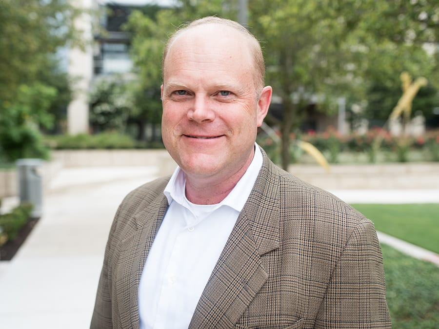UT PGE Professor J. Eric Bickel
